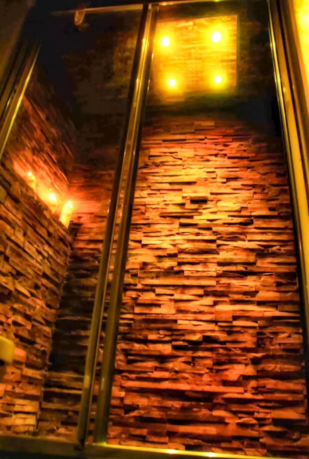 Old Tuff Apartments โปลีญาโนอามาเร ภายนอก รูปภาพ